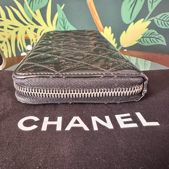 CHANEL Matelasse Quilted Black Patent Caviar Leather Round Zip Long Wallet ๐ค๐ฅ - Picture 12 of 13